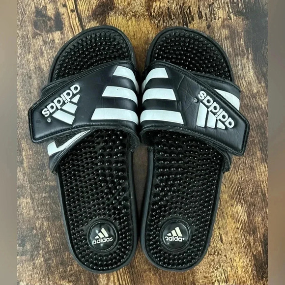 Adidas | Addisage mens slides. Size: 6 mens/7 women’s. - Picture 1 of 11